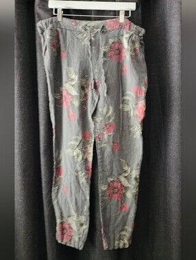 100% Italian Linen Floral Capri Pants Angela Mar Gray Rose Travel, Vacay, Summer